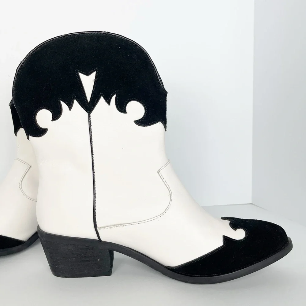 Dingo Black and White Ankle Booties - Picture 12 of 12